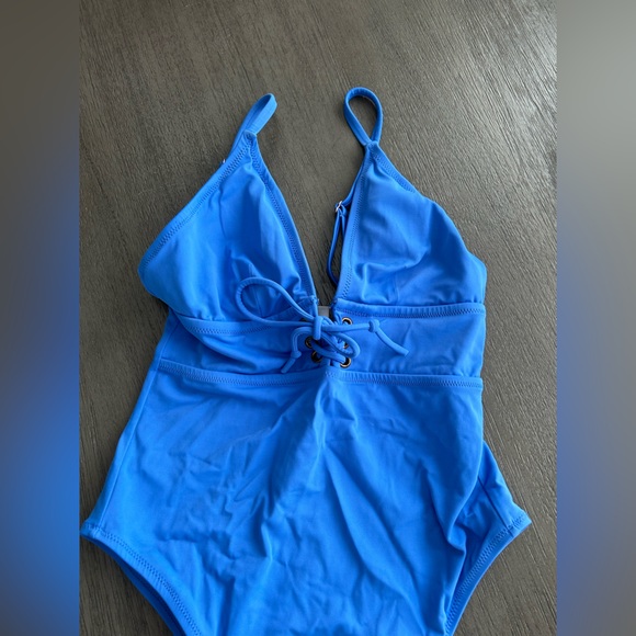 Target One Piece - Picture 2 of 4